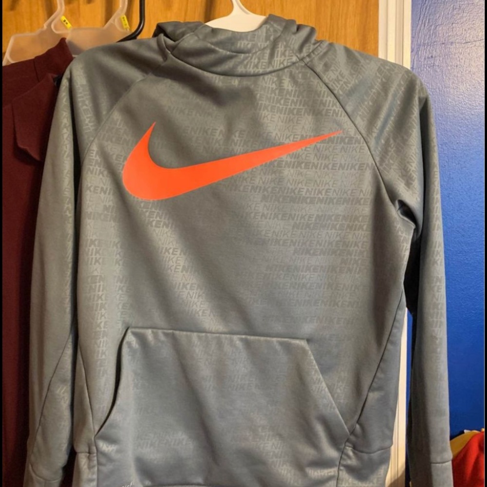 Nike sweater